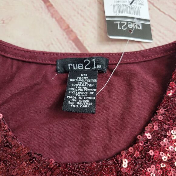 Rue 21 sequin tank top XS - Picture 4 of 4